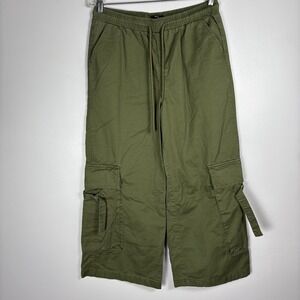 Forever 21 Womens Large Green Elastic Waist‎ Wide Leg Cargo Pocket Capri Pants